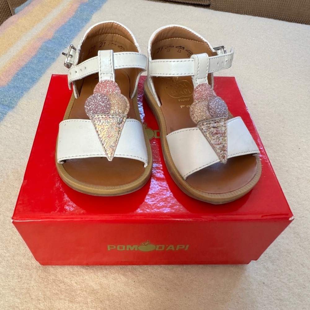 - Pom D’Api - Baby sandals size 21
